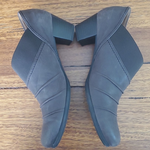 Gabor Booties - Picture 4 of 7